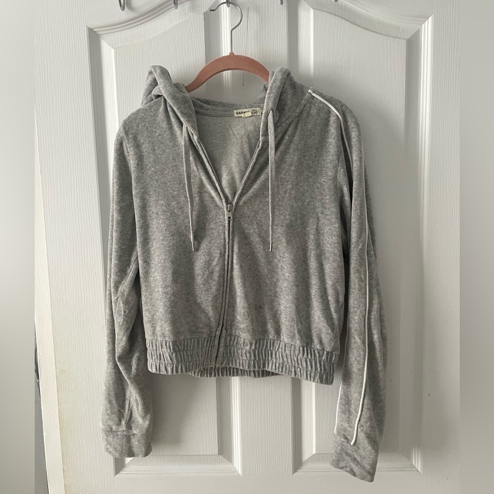 2/20$ Garage zip hoodie